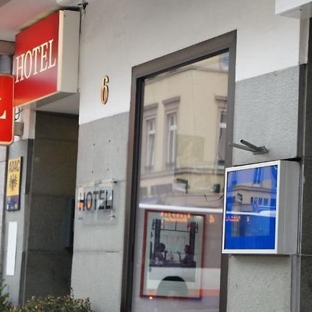 Hotel Jaegerhof Wiesbaden Exterior photo